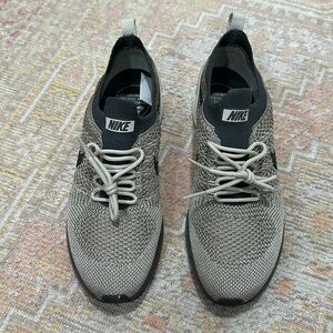 NIKE AIR ZOOM MARIAH FLY KNIT RACER 8.5